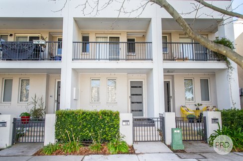 110 Lord Sheffield Circuit, PENRITH NSW 2750