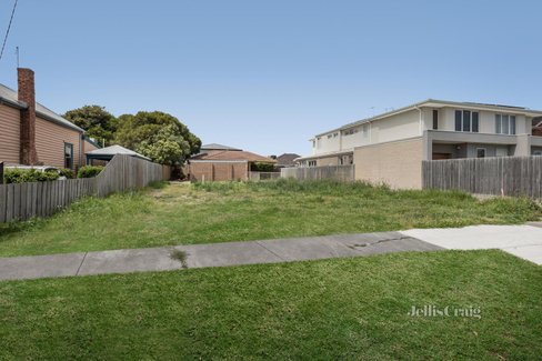 1 10 Mervin Street Bentleigh East 3165