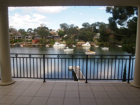 110 MORSHEAD Drive, HURSTVILLE GROVE NSW 2220