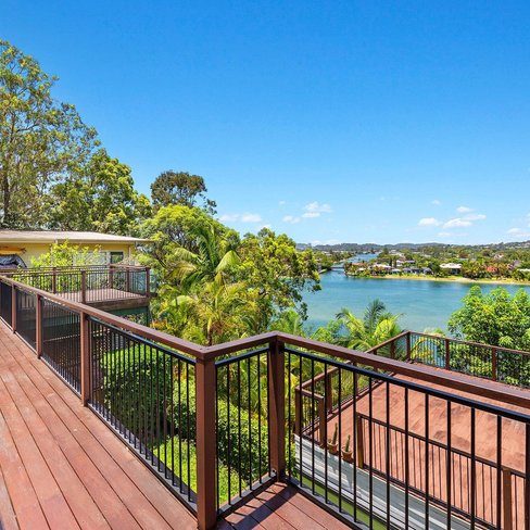 110 Ocean Parade, Burleigh Heads QLD 4220