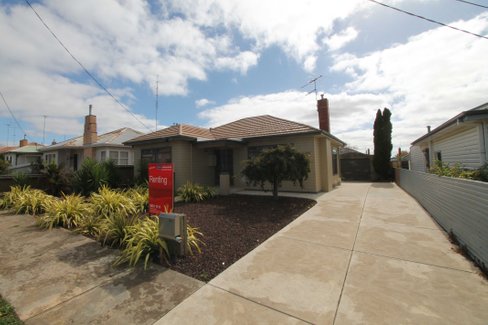 1102 Norman Street, WENDOUREE VIC 3355