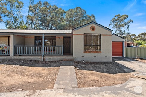 1/103 Osborne Street, FLORA HILL VIC 3550