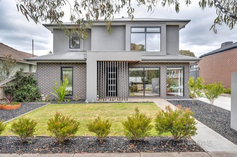 1 104 Essex Street Pascoe Vale 3044