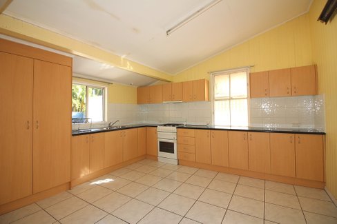 1/104 Junction Road, CLAYFIELD QLD 4011