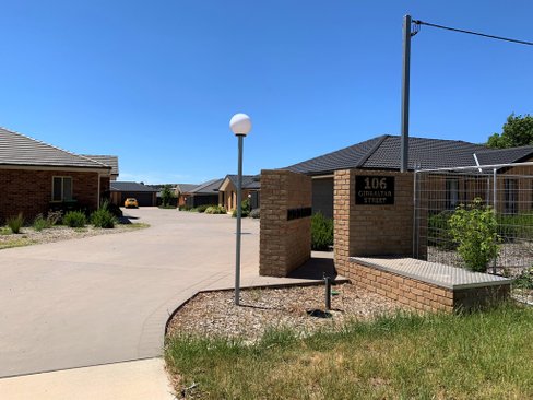 1/106 Gibraltar Street, BUNGENDORE NSW 2621