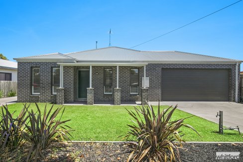 1/106 St Albans Road, East Geelong