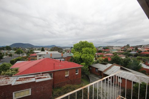 1/107 Montagu Street, NEW TOWN TAS 7008