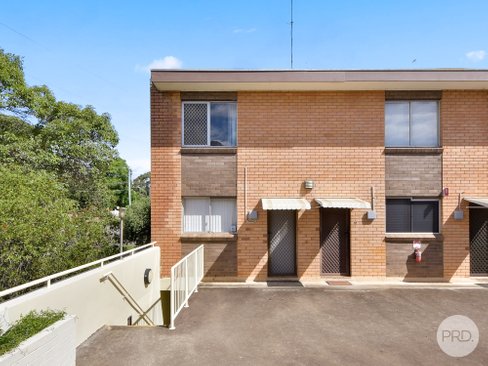 11/1-2 The Crescent, PENRITH NSW 2750