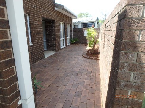 1/11 Blackbutt Crescent, LAURIETON NSW 2443