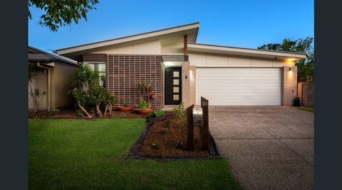 111 Brookside Circuit, ORMEAU QLD 4208