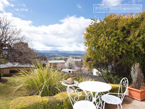 111 Dalhunty Street, TUMUT NSW 2720