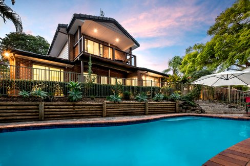 111 Glen Eagles Drive, ROBINA QLD 4226