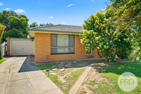 111 McKell Avenue, MOUNT AUSTIN NSW 2650