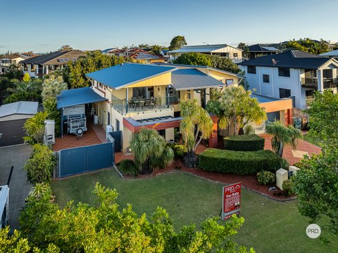 111 SCHOOL OF ARTS Road, REDLAND BAY QLD 4165