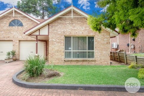 11/113 The Lakes Drive, GLENMORE PARK NSW 2745