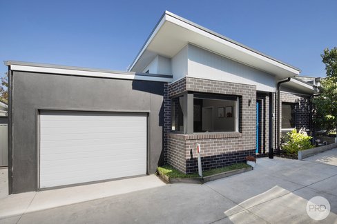 1/1133a Geelong Road, MOUNT CLEAR