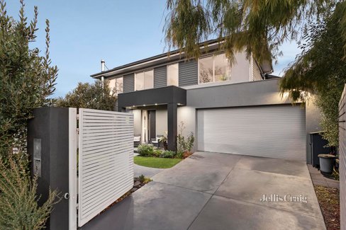 1 12 Beresford Road Lilydale 3140
