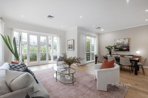 1 12 Lambert Road Toorak 3142