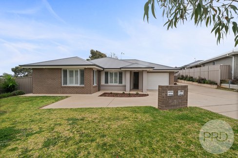1/12 Murndal Place, BOURKELANDS NSW 2650