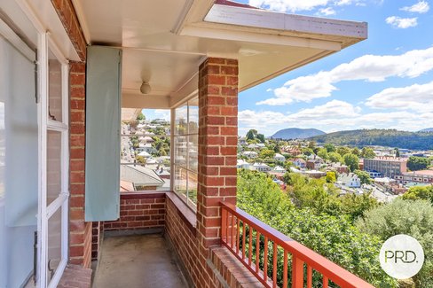 1/12 Watkins Avenue, WEST HOBART