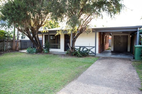 11/20 Pandanus Drive, CANNONVALE QLD 4802