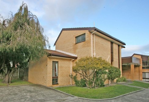 1/121 Lansdowne Crescent, WEST HOBART