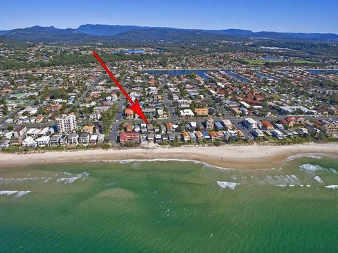 1/1211 Gold Coast Highway, PALM BEACH QLD 4221