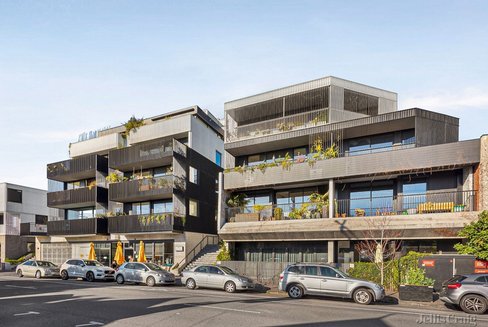 1/122 Roseneath Street Clifton Hill 3068