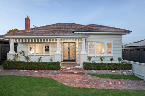 1 13 Arlington Street Ringwood 3134