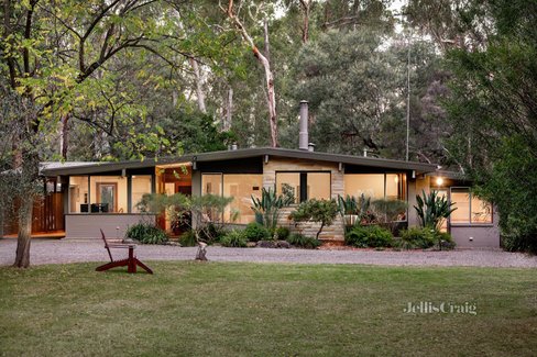 113 Bradleys Lane North Warrandyte 3113