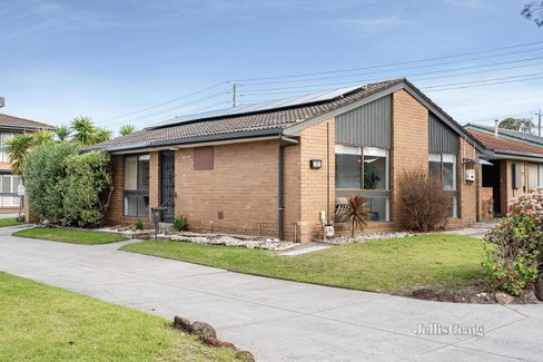 11 310 Warrigal Road Cheltenham 3192
