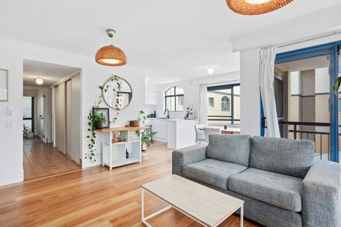 11/4-10 Monte Carlo Avenue, Surfers Paradise QLD 4217