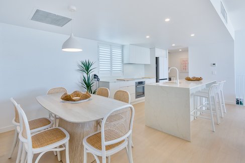 1140/1 Ocean Street, BURLEIGH HEADS QLD 4220