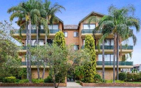 1/15-17 Malua Street, DOLLS POINT NSW 2219