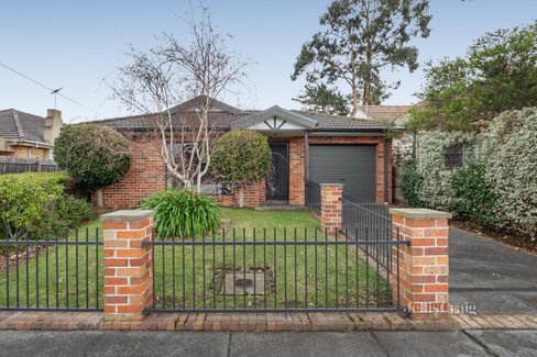 1 15 Dermot Street Oakleigh South 3167