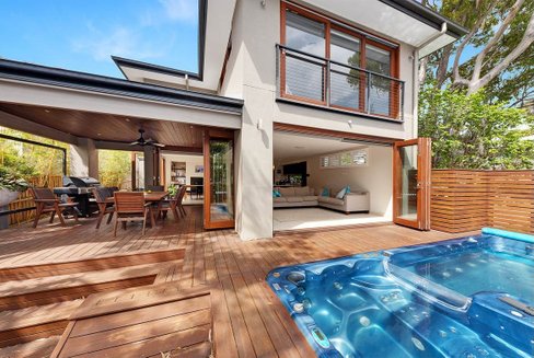 115 Edinburgh Road, CASTLECRAG NSW 2068