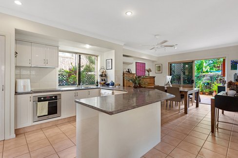 1/15 Ferny Fairway, Burleigh Heads QLD 4220