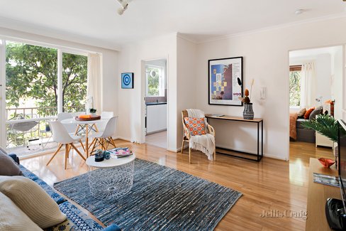 1/15 Rucker Street Northcote 3070