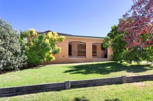 115 Simkin Crescent, KOORINGAL NSW 2650
