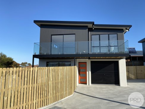 1/15 Suncrest Street, MIDWAY POINT TAS 7171
