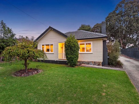 1 16 Belmont Road West  Croydon South 3136