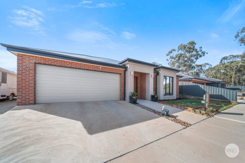 116 East Road, HUNTLY VIC 3551