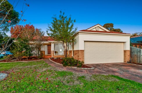 1 16 Evan Street Box Hill North 3129