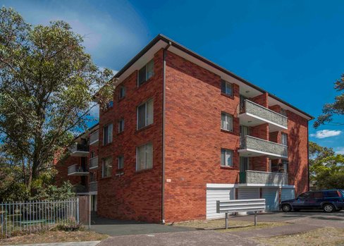 1/16 Grace Campbell Crescent, HILLSDALE NSW 2036