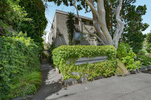 11/61 Auburn Road Hawthorn 3122