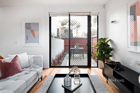 1 167 Arthurton Road Northcote 3070