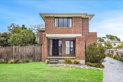 1/17 Ingleside Crescent Glen Waverley 3150