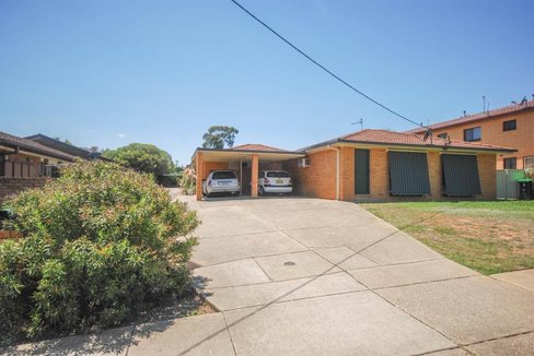 1/17 Nordlingen Drive, TOLLAND NSW 2650