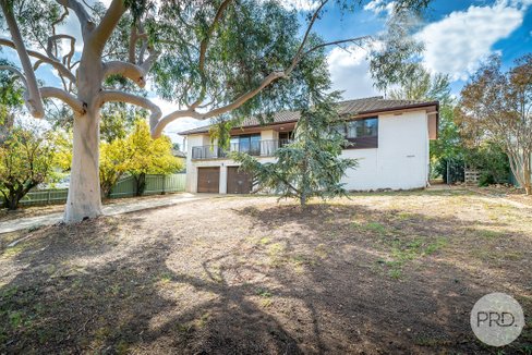 117 Red Hill Road, TOLLAND NSW 2650
