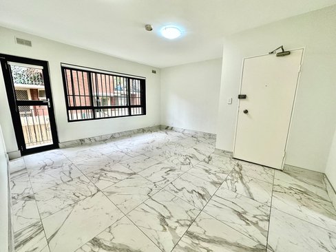 1/17 Templeman Crescent, HILLSDALE NSW 2036